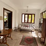 Bed & Breakfast Flora 3*