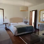 Bed & Breakfast Flora 3*