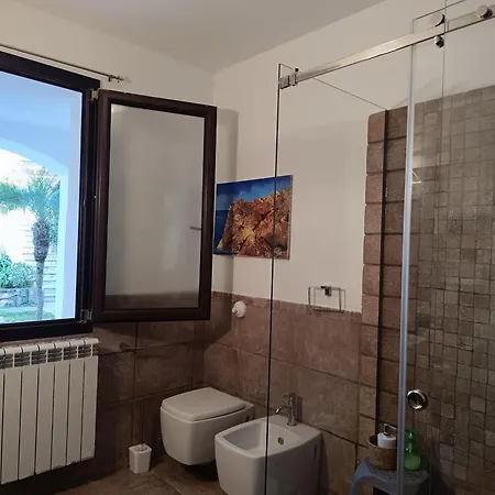 Bed and breakfast Flora 3*